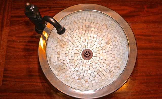 5538-Ridgedale-mother-of-pearl-sink-3