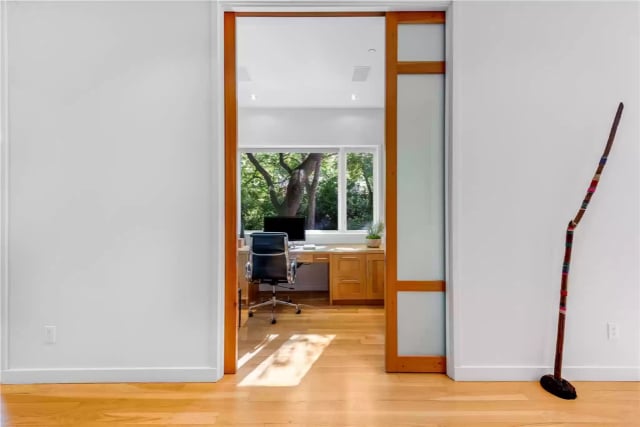 5610-Farquhar-office-1