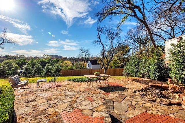 5700-Westover-Court-5
