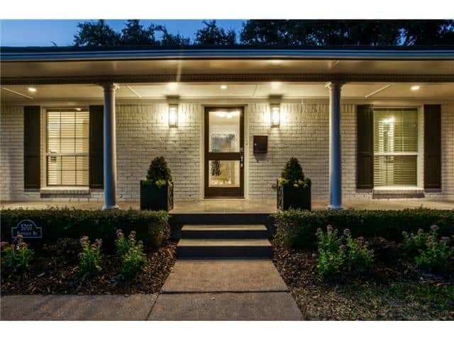 5705-Northaven-Porch
