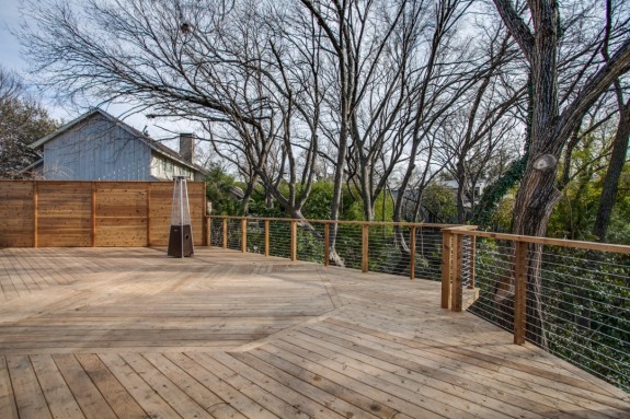 5706_OverDowns_KellyLogsdonRush-241-575x383