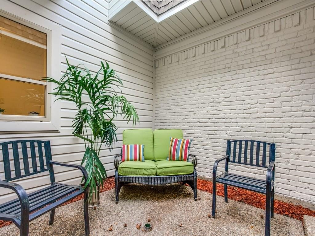 5711-Orchid-patio-1024x768
