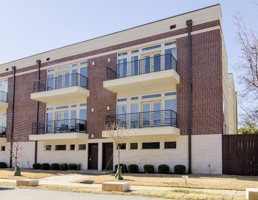 5711-Ross-Ave-Front-514x400