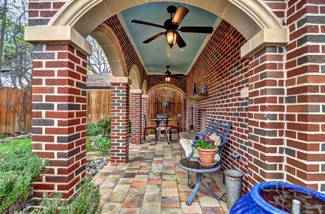 5743-Monticello-Loggia