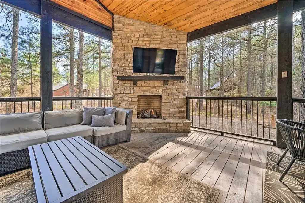 AE2F9379-8237-4FC7-841B-5674F49732E2-1024x683