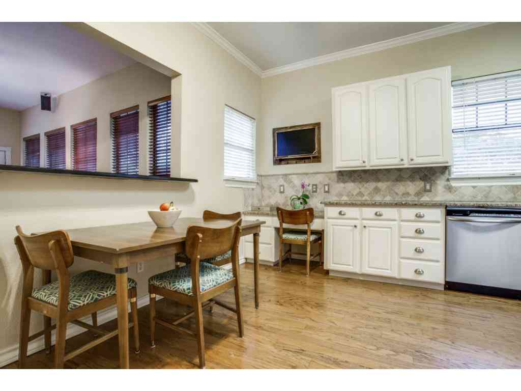 5800-Palo-Pinto-breakfast