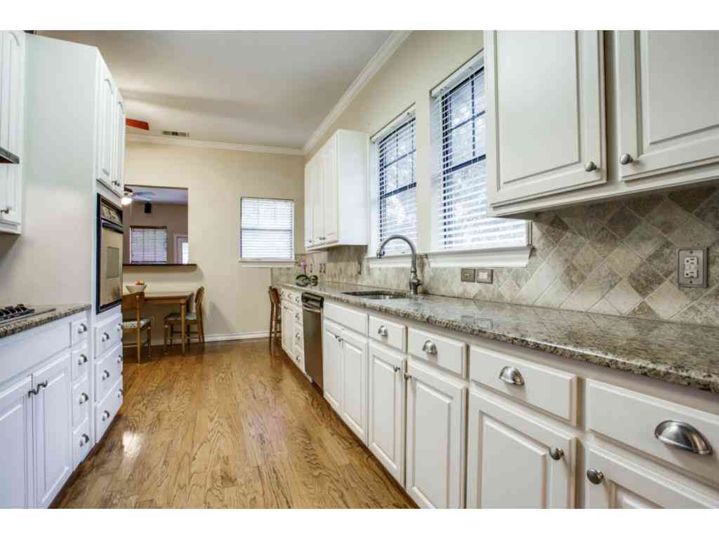 5800-Palo-Pinto-kitchen