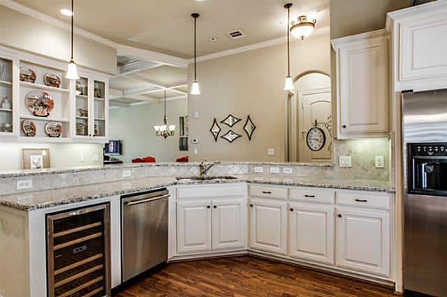 5801-Hillcrest-Kitchen-2