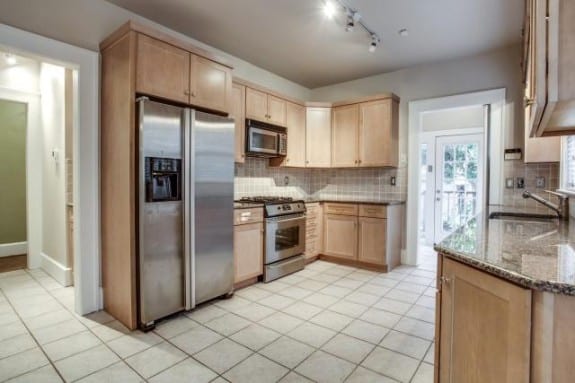 5802-Moticello-Kitchen-575x383