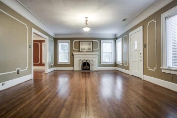 5802-Moticello-Living-575x383