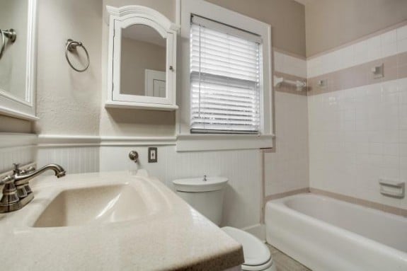 5802-Moticello-Master-bath-575x383