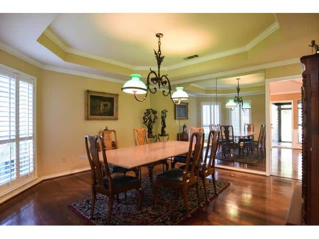 5805-Trail-Meadows-dining-room