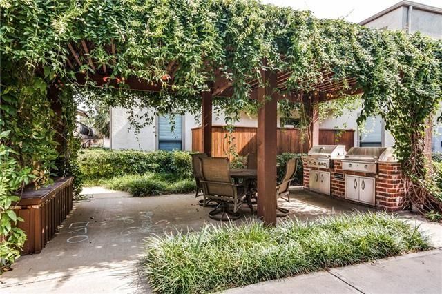 5806-Birchbrook-Dr-t