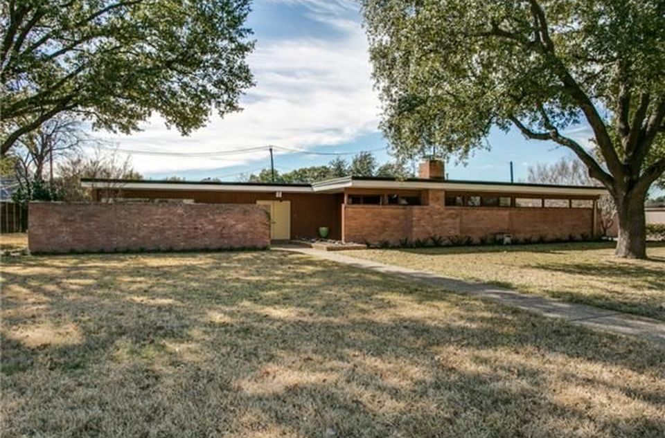 5810-Waggoner-Exterior