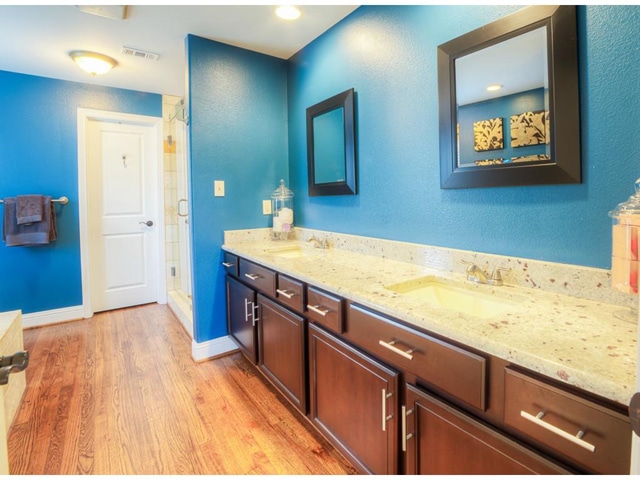 5830-Goodwin-Master-Bath