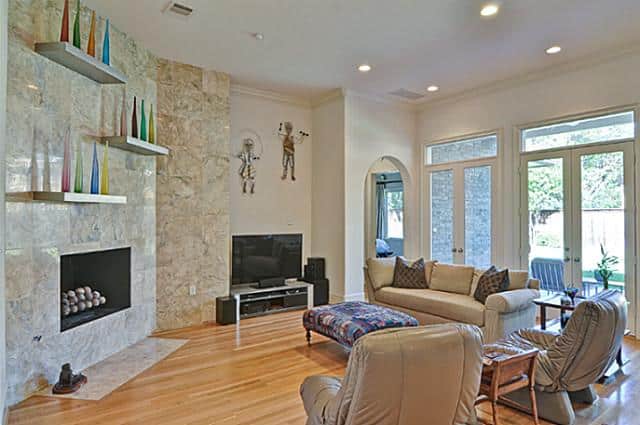 5835-Waggoner-family-fireplace