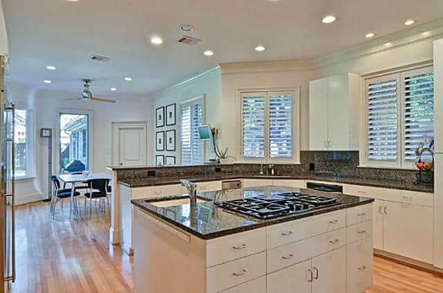 5835-Waggoner-kitchen-1