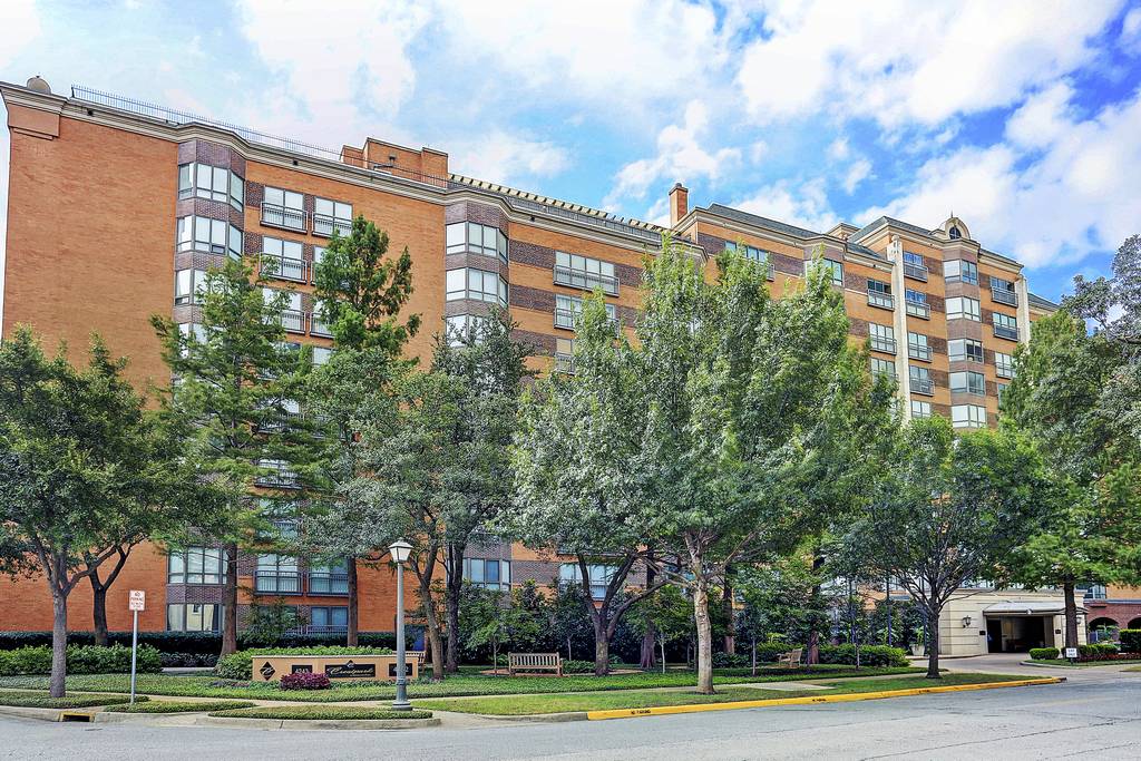 5E8594D1-7FDE-4364-99FE-87B8C2944893