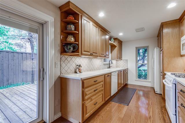 4e92da6cdfb126f400414e9a7d6b6e6al-m1134895070od-w1024_h768