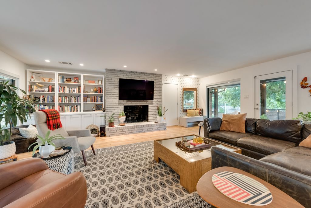 6006134__11761neeringdrive-06