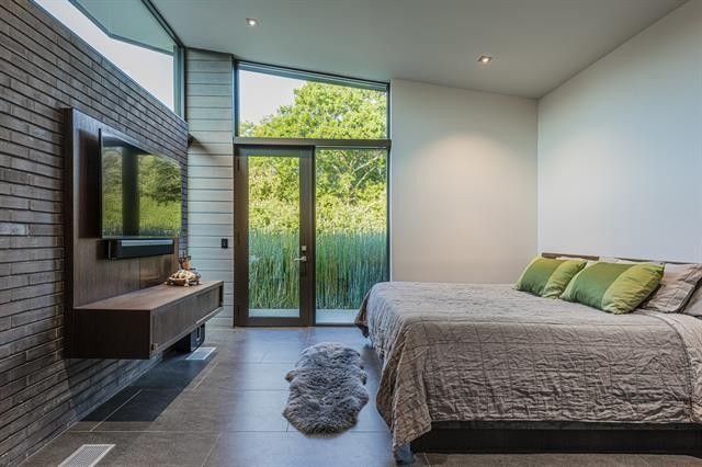 6010-Royal-Crest-Dr.-4