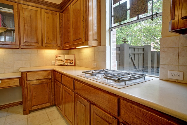 6017_wildwood_dr_MLS_HID995548_ROOMkitchen