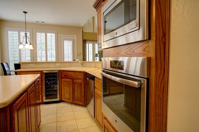 6017_wildwood_dr_MLS_HID995548_ROOMkitchen2