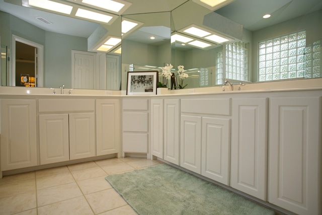 6017_wildwood_dr_MLS_HID995548_ROOMmasterbathroom