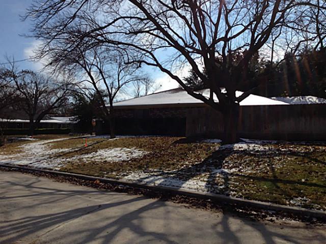 607-Bush-Drive-Allen