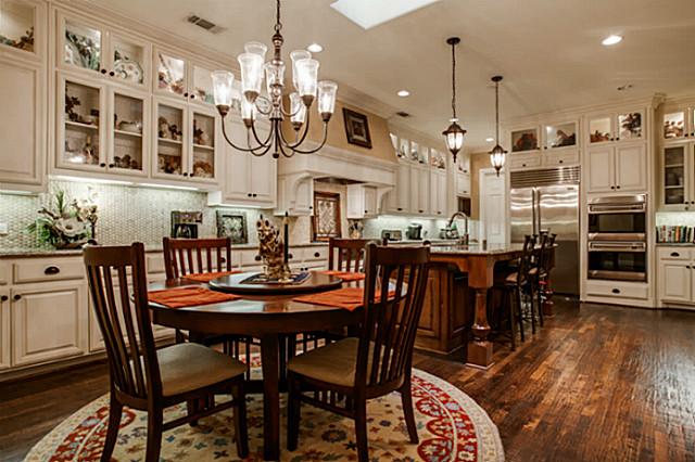 607-Naples-Breakfast