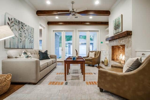 6115-Richmond-living-2