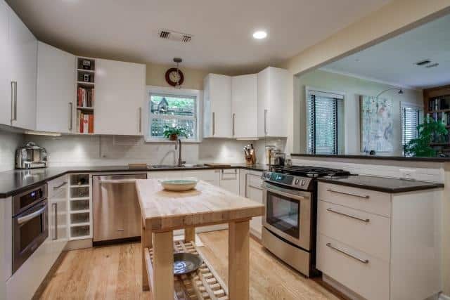 6118-Ellsworth-Kitchen