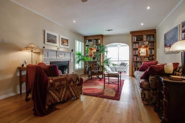 6118-Ellsworth-Living-2