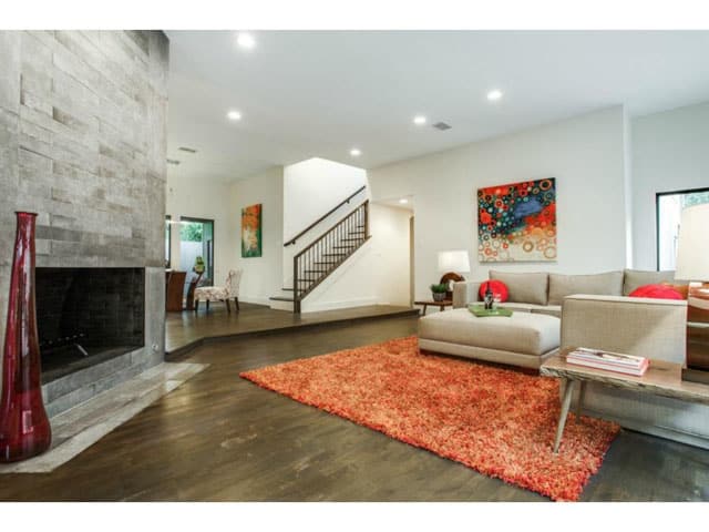 6201-Twin-Oaks-Living-2