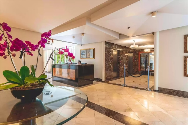 6211-Northwest-Hwy22