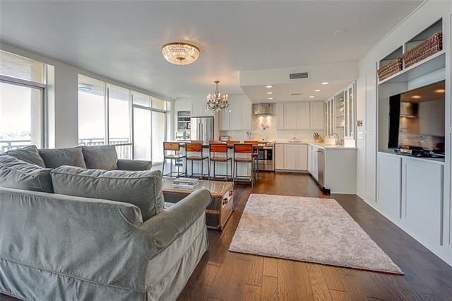 6211-W-Northwest-Hwy-a