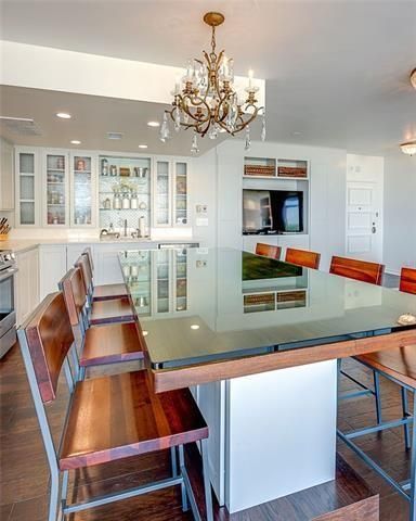 6211-W-Northwest-Hwy-a