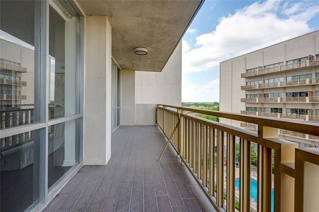 6211-W-Northwest-Hwy-x