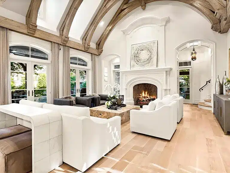 CD004A06-6463-46B2-96C2-39D967823937