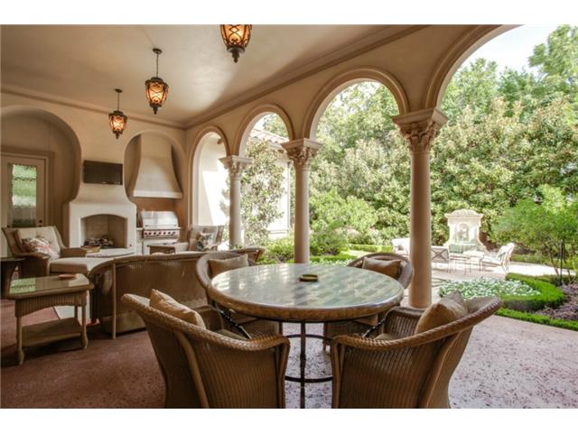 6229-Tulip-outdoor-kitchen