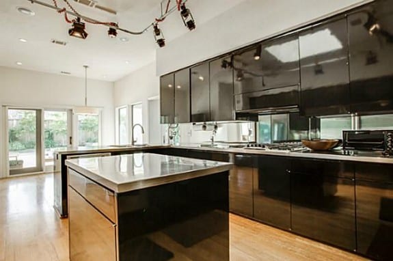 6406-Forest-Creek-kitchen-2-575x382