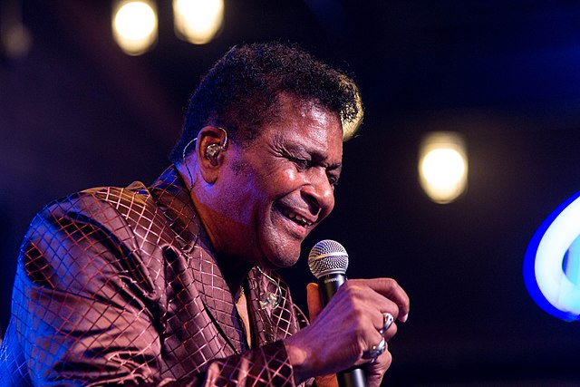 640px-Charley_Pride_11-26-16_IMG_5609_30918075810