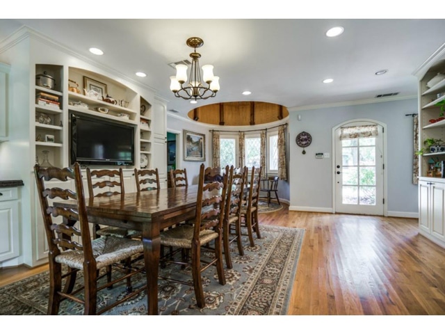 6426-Meadow-Dining-2