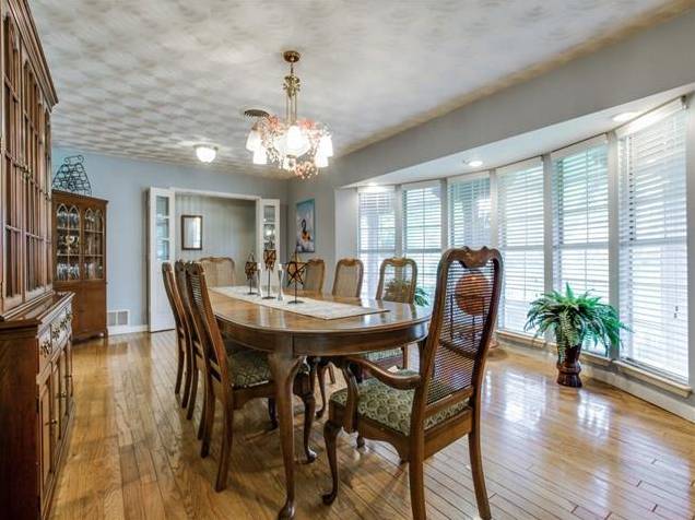 647-Bizerte-Avenue-Formal-Dining