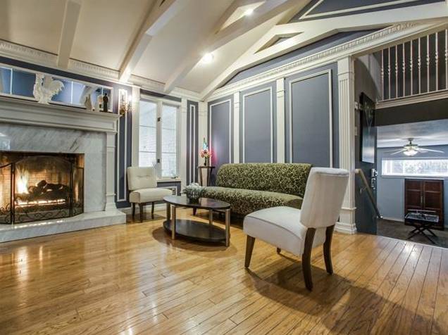 647-Bizerte-Avenue-Living-3