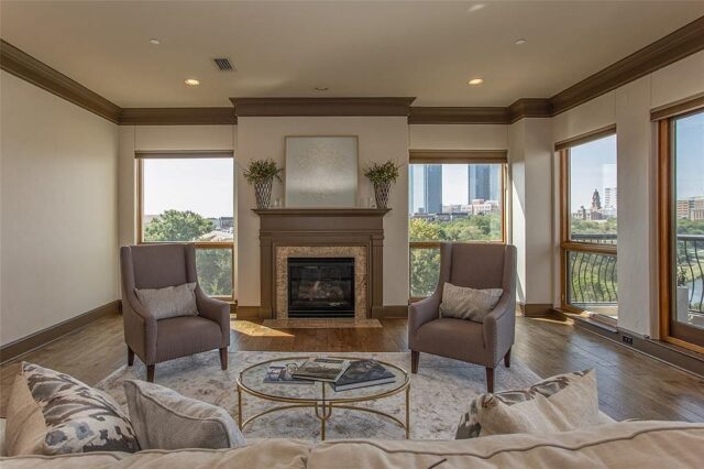 03124394d19cc6b84f2350713f5cac60-uncropped_scaled_within_1536_1152