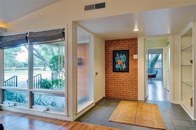 6522-Royal-Lane-Foyer