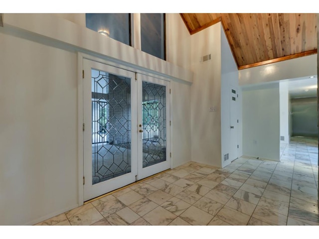 6611-Harvest-Glen-Foyer