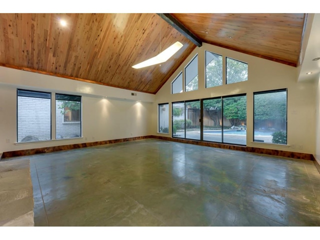 6611-Harvest-Glen-Living