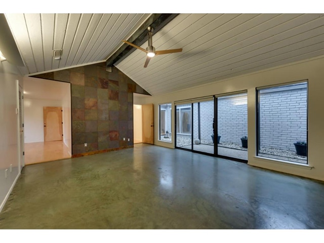 6611-Harvest-Glen-master-bed-and-sitting